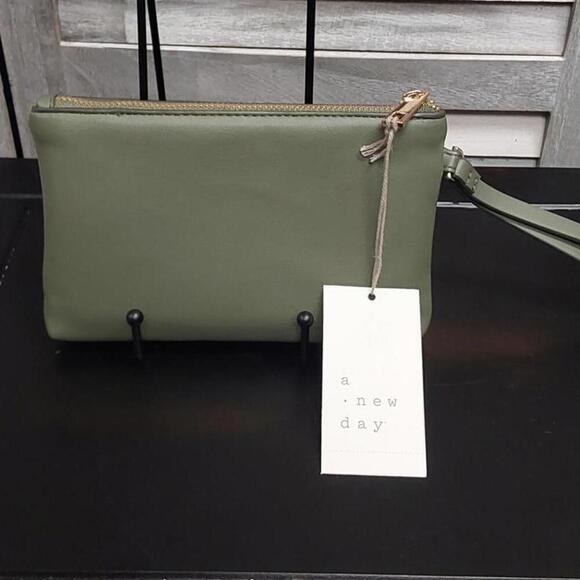 Wristlet Pouch Clutch - a New Day - Picture 2 of 5